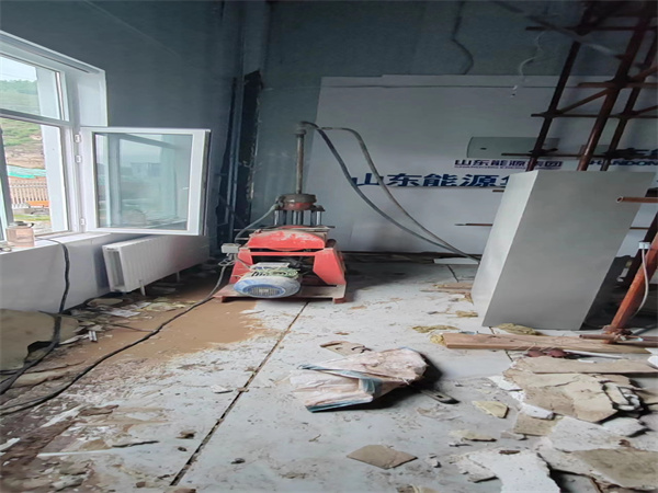 罗定地基基础下沉墙体裂缝加固注浆顶升施工